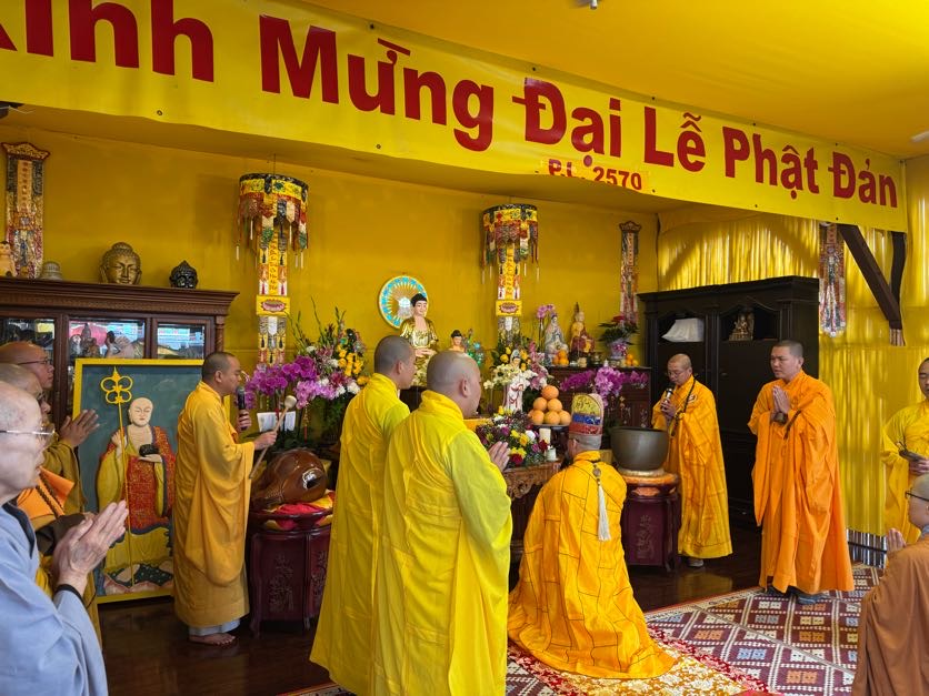 Celebrating Buddha's Birthday Photo 10